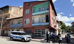 Balkondan düşen bebek ağır yaralandı