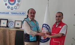 Başkan Gür  kurban vekaletini Kızılay'a verdi