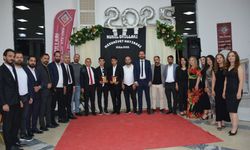 Hakkari’deki özel okulda mezuniyet coşkusu