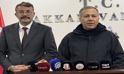 Bakan Yerlikaya'dan Hakkari Valisi Çelik'e teşekkür
