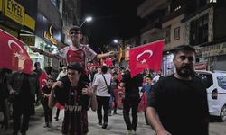 Şemdinli’de Demokrasi ve Milli Birlik yürüyüşü gerçekleştirildi