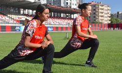 Vanlı milli atletlerin hedefi Romanya'dan altın madalyayla dönmek