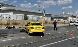 Taksi ile çarpışan motosikletteki karı koca öldü