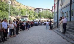 Çukurca Kaymakamı Mert Kumcu uğurlandı