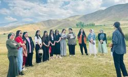 Hakkari’de kadın çiftçilere safran yetiştiriciliği eğitimi verildi