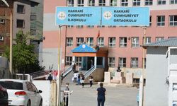 Hakkari Cumhuriyet Ortaokulu LGS’de büyük başarı elde etti