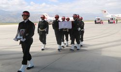 Şehit 6 asker Hakkari'den memleketlerine uğurlandı