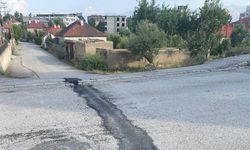 Yüksekova Belediyesinden yama mesaisi