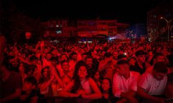Hakkari'de Murat Dalkılıç konserine yoğun ilgi