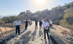 Derecik Belediyesi’nden kapsamlı temizlik ve yol onarımı