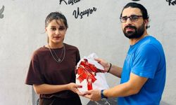 LGS'de başarılı olan öğrenci bursu kaptı