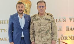 Aşiret Lideri Atlı'dan Jandarma Komutanına ziyaret