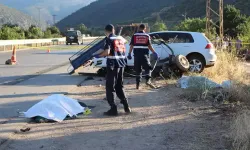 Anne, böbreğini verdiği oğluyla birlikte kazada öldü