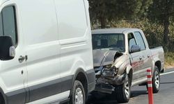 4 aracın karıştığı kazada anne ve 3 aylık bebeği yaralandı