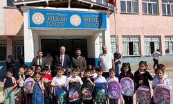 Esendere Belediyesi’nden miniklere kırtasiye desteği