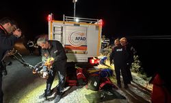 Sivas'ta otomobil uçuruma yuvarlandı: 4 ölü