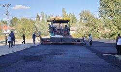 Büyükçiftlik Belediyesinden yol asfaltlama çalışması