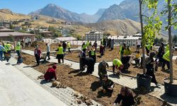 Hakkari’ye yeni modern servis alanı ve park