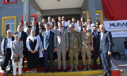 Hakkari'de MÜSİAD'ın yenilediği okul açıldı