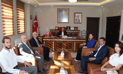 Derecik Kaymakamı Demirci, CHP Heyetini kabul etti