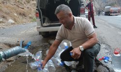 Hakkari'de vatandaşlar kaynak sularına yöneldi