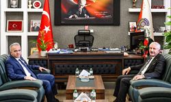 Eski Vekil Özbek’ten Emniyet Müdürü Ayata'ya ziyaret