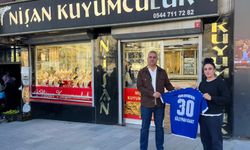 Hakkarigücü’nden İş insanı  Kanat’a teşekkür ziyareti