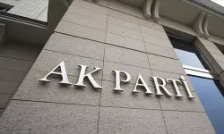 AK Parti'de üç ilçe başkanı görevden alındı