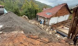 Bartın'da heyelan; 2 ev tahliye edildi