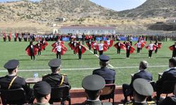 Çukurca'da Cumhuriyet Bayramı kutlandı