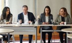 DEM Parti heyeti akil insanları dinledi