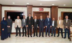 İHH Hakkari İl Başkanı  Erkaya’dan Vali  Çelik’e ziyaret