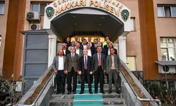 Hakkari Emniyet Müdürü Ayata muhtarlarla bir araya geldi