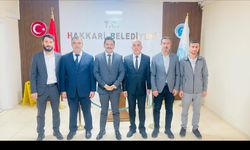 Hakkari İHH'den  Vali Yardımcısı Mahmutoğlu'na ziyaret