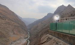 Hakkari'de intihar girişiminde bulunan kişi ikna edildi