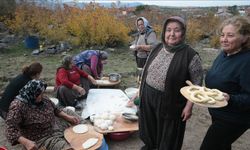 Kadınlar "kürül" geleneğini imece usulü yaşatıyor
