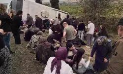 Tur otobüsü devrildi; 1 ölü, 32 yaralı