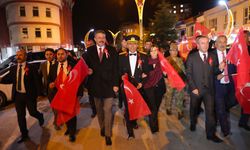 Hakkari'de Cumhuriyet Bayramı kortej yürüyüşüyle kutlandı