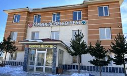 Esendere Belediyesi’nde öğrencilere 5 Bin TL destek