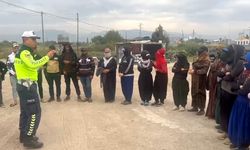 15 kişilik minibüsten 30 tarım işçisi çıktı