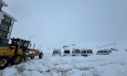 Kayak Merkezinde kar kalınlığı 20 santimetreyi aştı