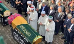 Kozmetik fabrikasındaki yangında ölen 6 kişi toprağa verildi