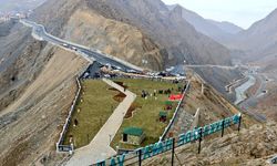 'Yolun bittiği yer: uçurum kenarında bir coğrafya