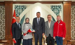 Kızılay Haftası Dolayısıyla Vali Çelik’e ziyaret