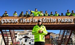 Hakkari’de “Okul Geçidi Görevlisi Eğitimi” düzenlendi