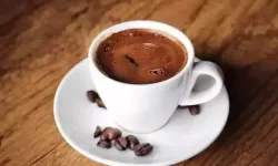 İstanbul Beyoğlu'nda bir kafede skandal