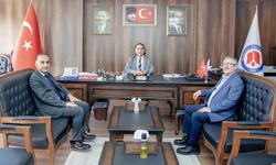 Kızılay heyeti Rektör Gençcelep'i ziyaret etti