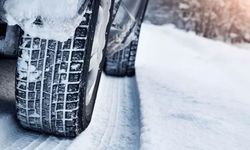 Hakkari Valiliğinden kış lastiği uyarısı