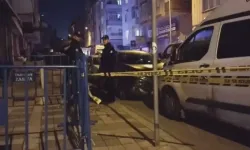 Tartıştığı oğlunu ve kardeşini bıçakladı