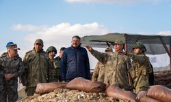 Vali Çelik 2. Ordu Komutanı ile üs bölgelerini ziyaret etti